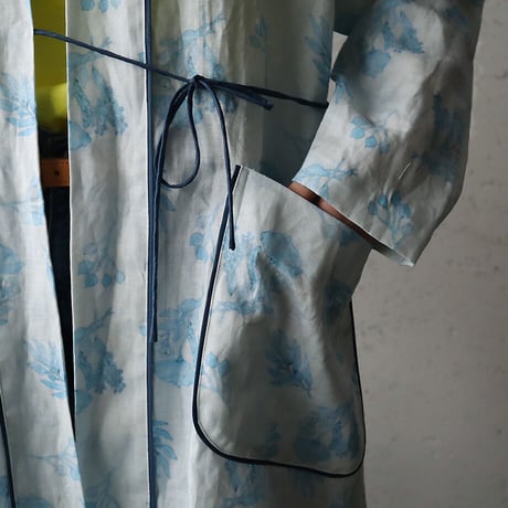 TOWAVASE Frais linen robe (blue)