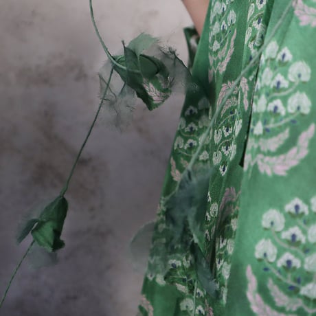 TOWAVASE sarasa silk blouse charlotte (mossgreen)