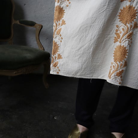 pips hand embroidered dress