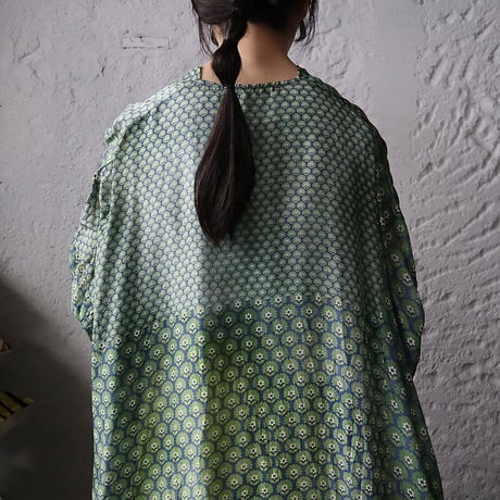 TOWAVASE Sarasa dress Jad (green)
