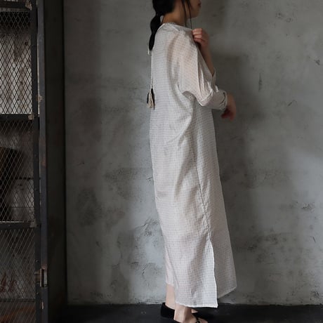 Tabrik  komongara one piece (offwhite)