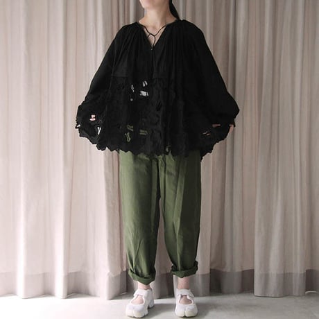 TOWAVASE Camille blouse (black)