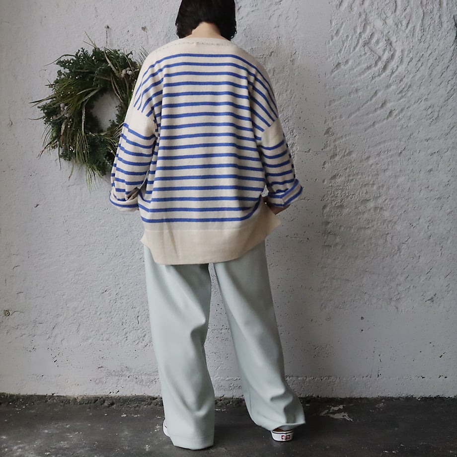 TOWAVASE Basque pullover (ivory x blue) | nii-B