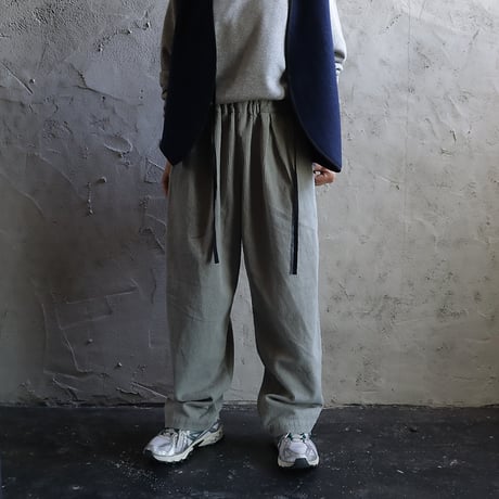 NOUVELLES DU PARADIS corduroy pants (gray)