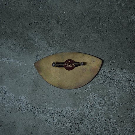 shima brooch  large D