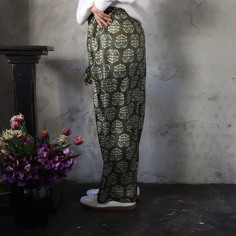 TOWAVASE sarasa silk pants charlotte (khaki)