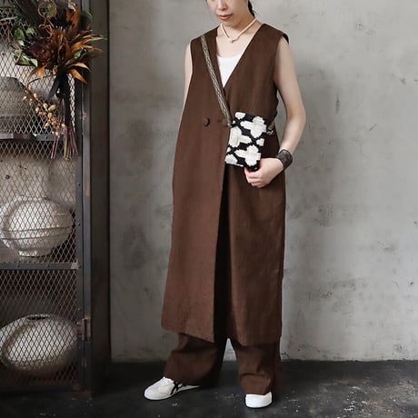 .less jacquard long  gilet (brown)