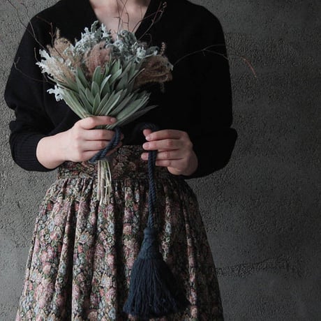 tassel swag  (winter)