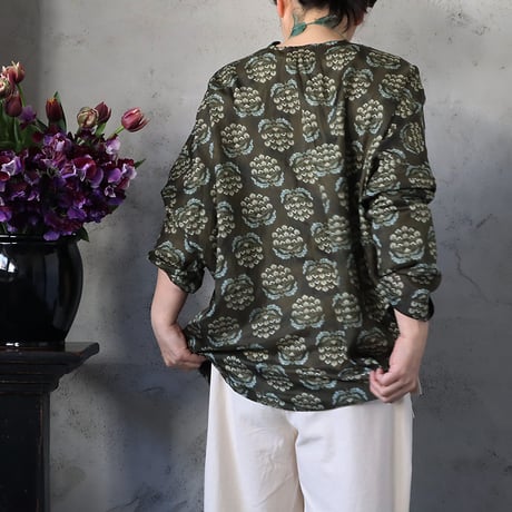 TOWAVASE sarasa silk blouse charlotte (khaki)