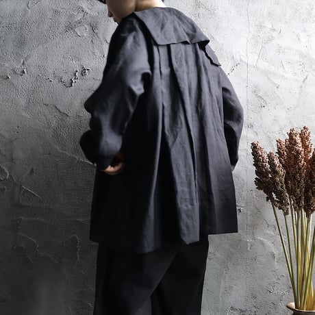 TOWAVASE Appliquè linen blouse (black)