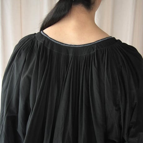 TOWAVASE Camille blouse (black)