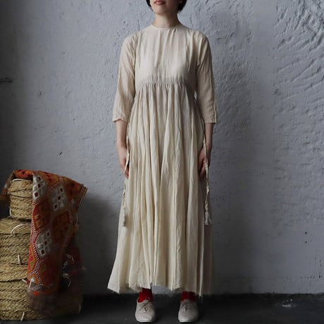 Tabrik paper brush dress