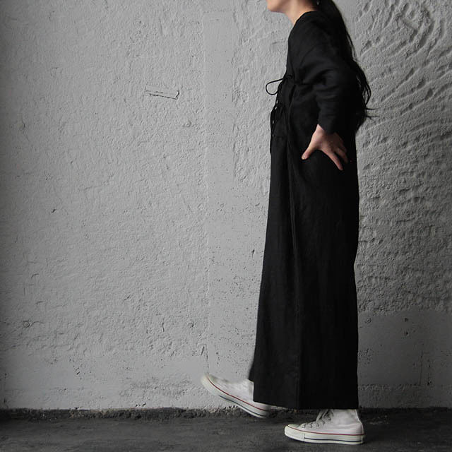 TOWAVASE Bon Voyage salopette (black) | nii-B |