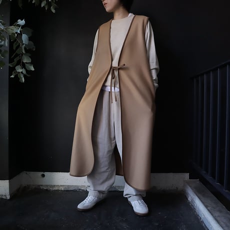 2B wool long gilet (beige)