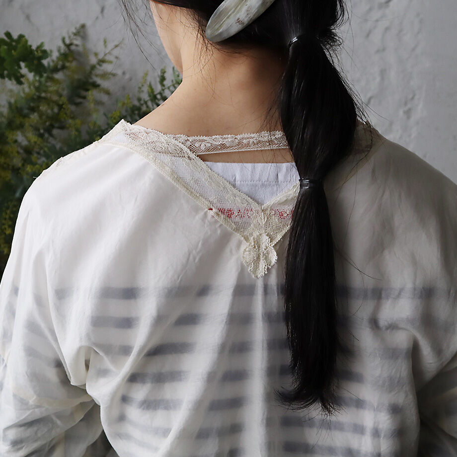 TOWAVASE jon leavers cache-coeur blouse (white) TOWAVASE jon leavers cache-coeur blouse (white)