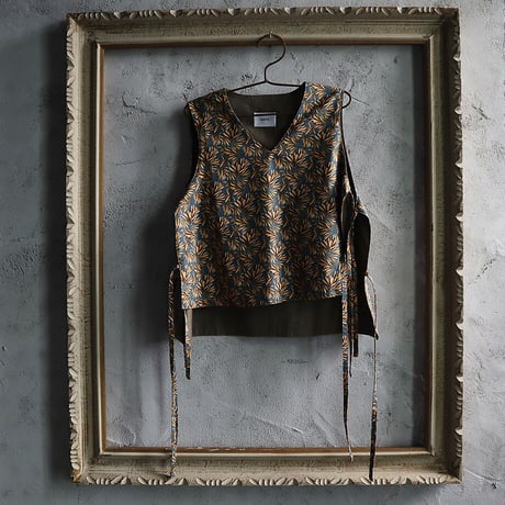 NOTA lace-up gillet (seed print)