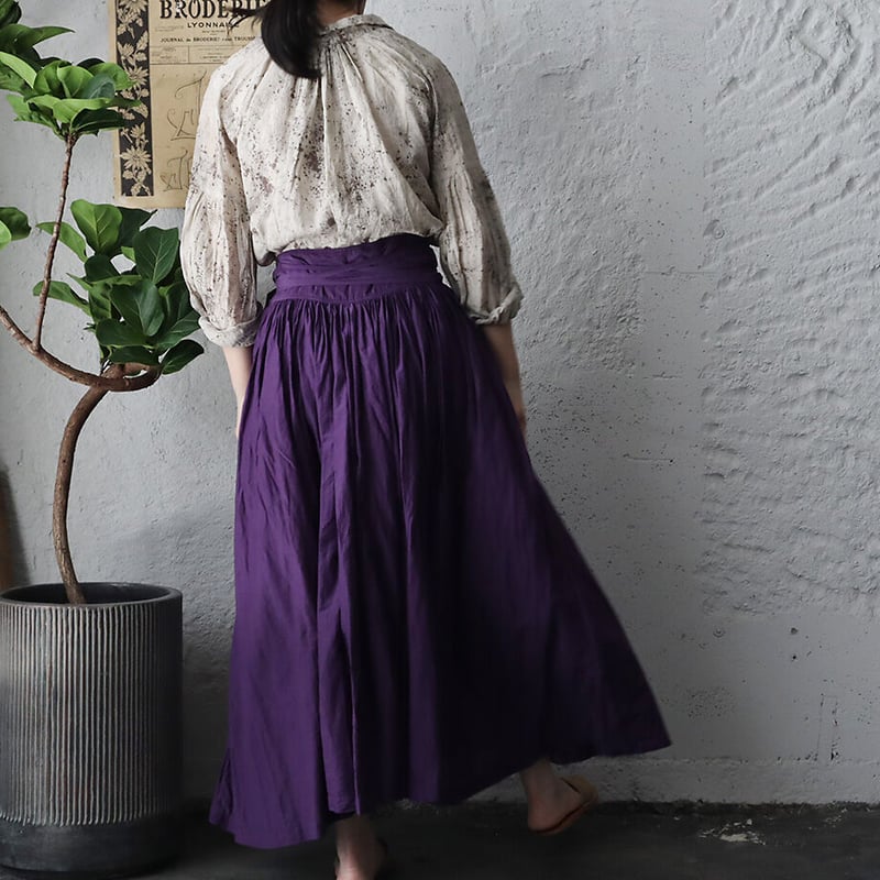Tabrik gather pullover (zakuro-zome) | nii-B |