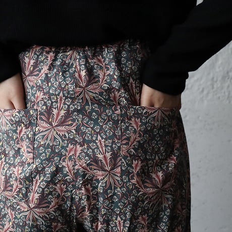 Le pivot print rough pants (olive pink mix)