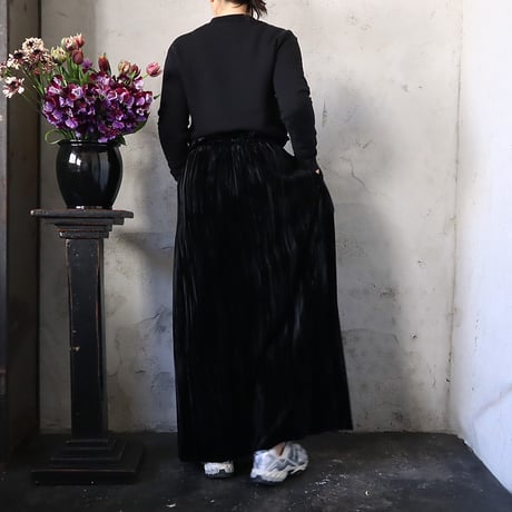 NOTA velvet long skirt (black)