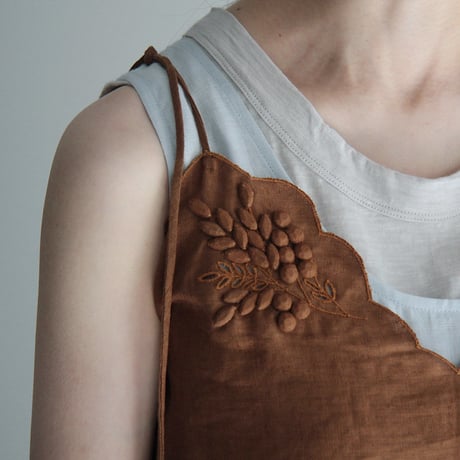 TOWAVASE Bon Voyage camisole (camel)