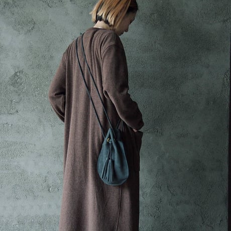 chiihao   round pochette charcoal