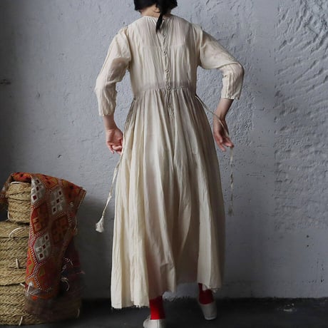 Tabrik paper brush dress