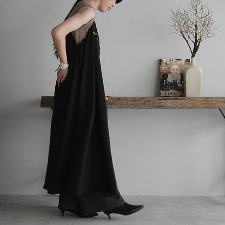 TOWAVASE Bon Voyage dress (black)