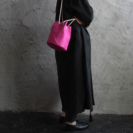 nylon pochette (fuchsia)