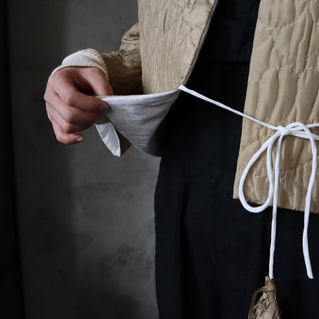 TOWAVASE silk quilt jacket (beige)