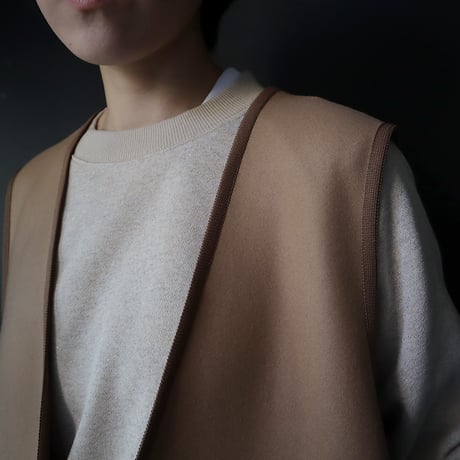 2B wool long gilet (beige)