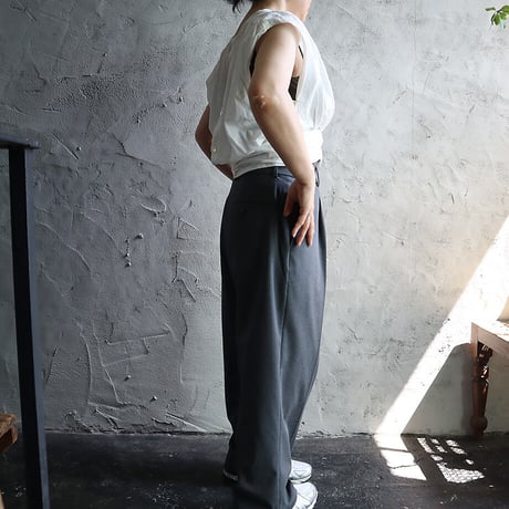 R&D.M.Co- GARMENT DYE no sleeve sash blouse (white)