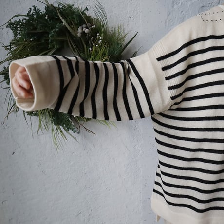TOWAVASE Basque pullover (ivory x black)
