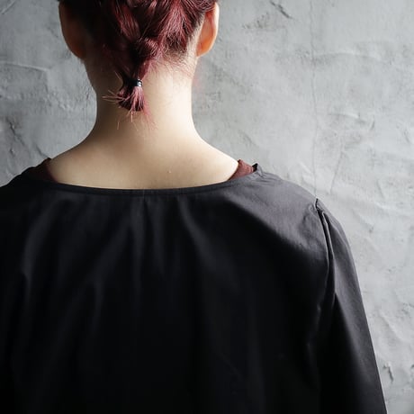 .less draped sleeve dress