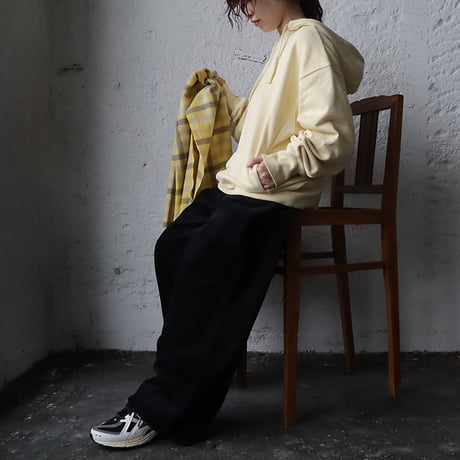 ànuke over sweat parka (cream)