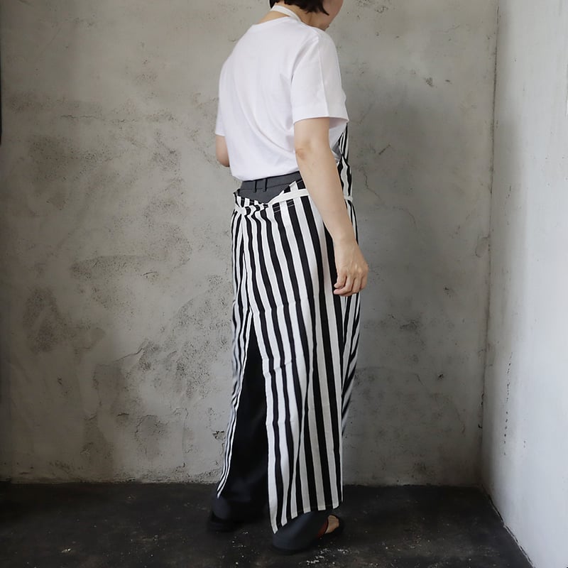 R&D.M.Co- deck-chair stripe apron(black) | nii-