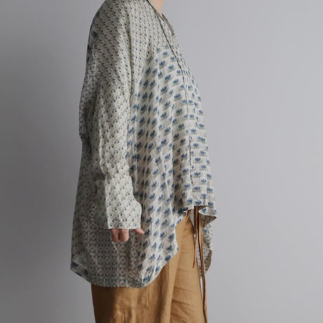 TOWAVASE sarasa silk blouse (ivory)