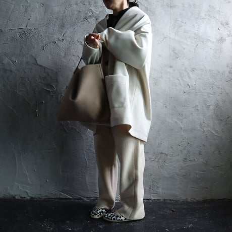 .less  cocoon coat (offwhite)