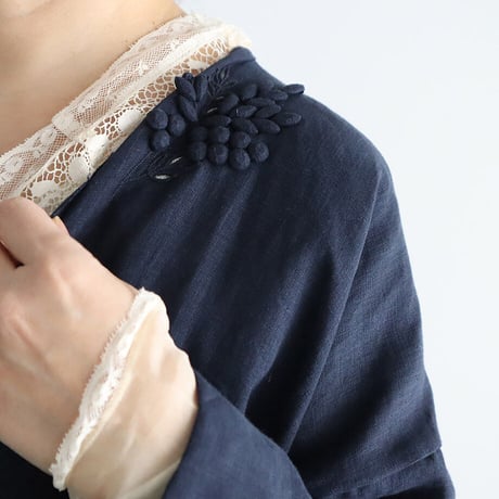 TOWAVASE jon leavers blouse (beige)
