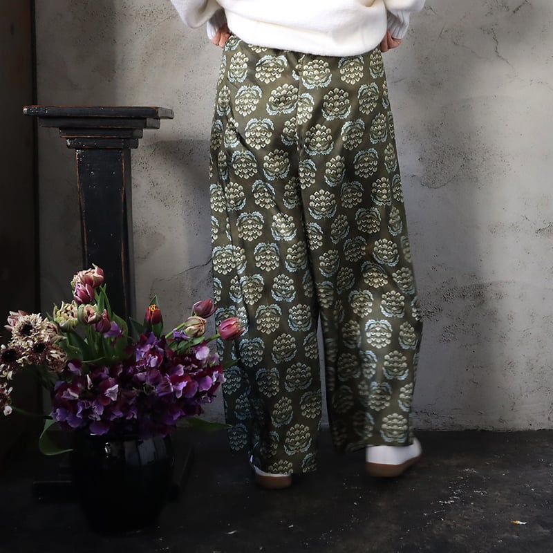 TOWAVASE sarasa silk pants charlotte (khaki) |