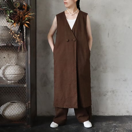 .less jacquard long  gilet (brown)
