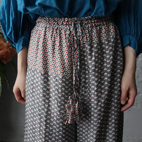 TOWAVASE sarasa silk pants (gray)