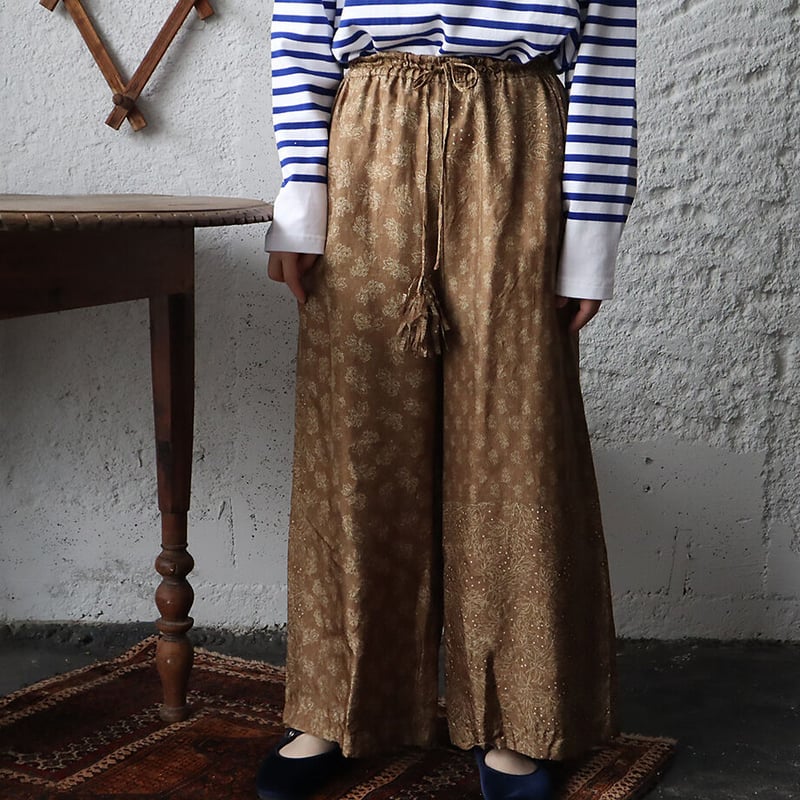 TOWAVASE サラサパンツ ブラウン系 