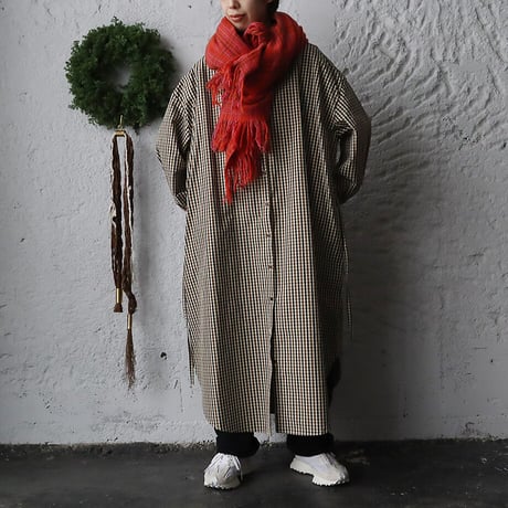 R&D.M.Co-  wool blanket  (orange x pink)