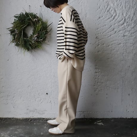 TOWAVASE Basque pullover (ivory x black)