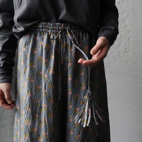 TOWAVASE sarasa silk pants Louis (gray)