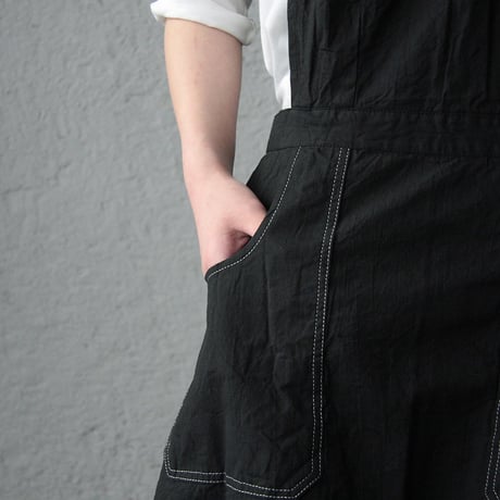 nurse apron (black)