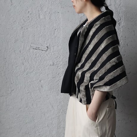 .less stripe  bolero stole