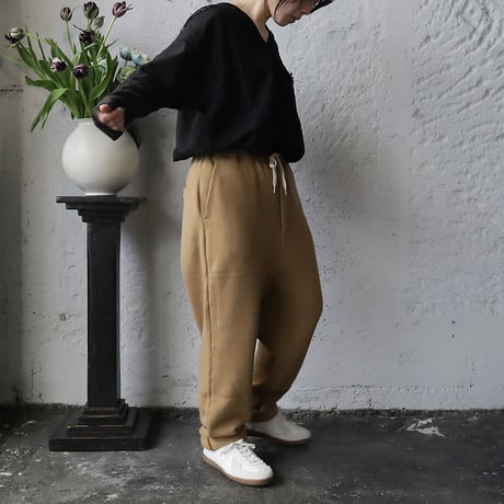 R&D.M.Co- string sweat pants (brown)