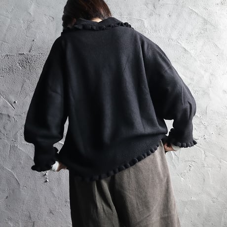 TOWAVASE Volant cardigan (black)