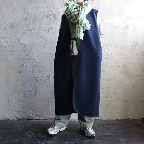 2B wool long gilet (navy)
